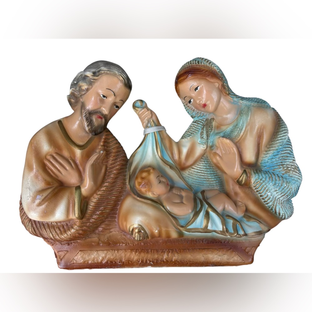 Vintage rare Italian chalkware creche hanging art